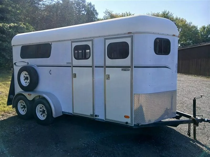 2001 Cotner Squire Dressing Room Two Horse Trailer