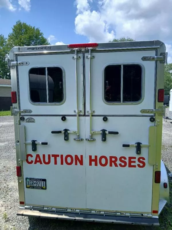 used Horse Trailers Featherlite  for sale, in Revere, PA Thumbnail 5