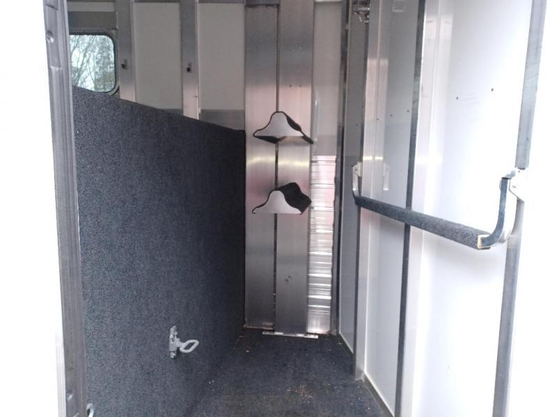 used Horse Trailers 4-Star Trailers  for sale, in Revere, PA Thumbnail 10