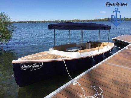 2021 Fantail 217 Electric Runabout Boat 2021 Fantail 217 Electric Runabout Boat