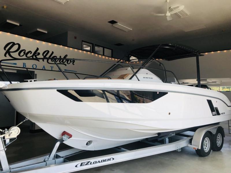 2021 Beneteau Flyer 8 SUNdeck Power Boat 2021 Beneteau Flyer 8 SUNdeck Power Boat