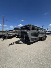 2026 Delco 20'x8' Gooseneck Livestock Trailer 