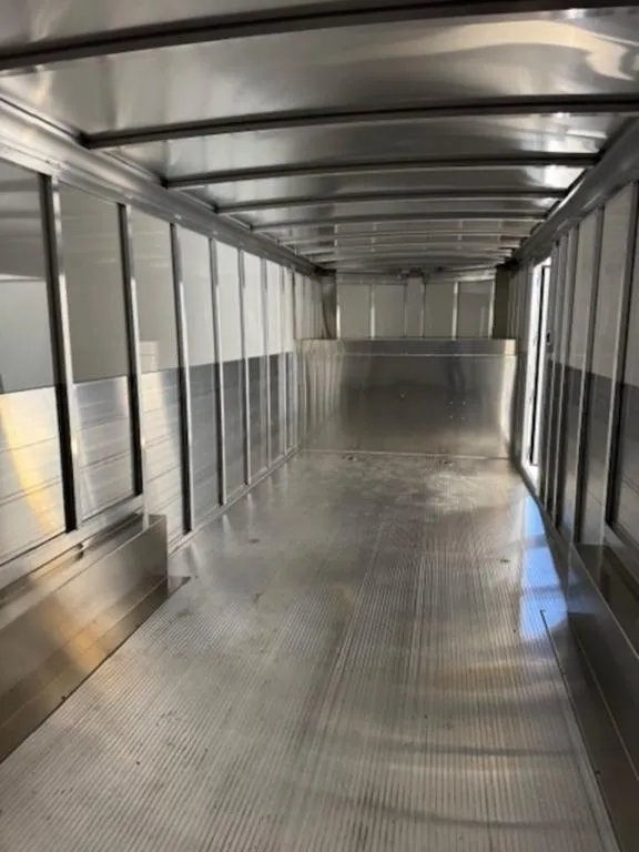 2025 Sundowner cargo gooseneck