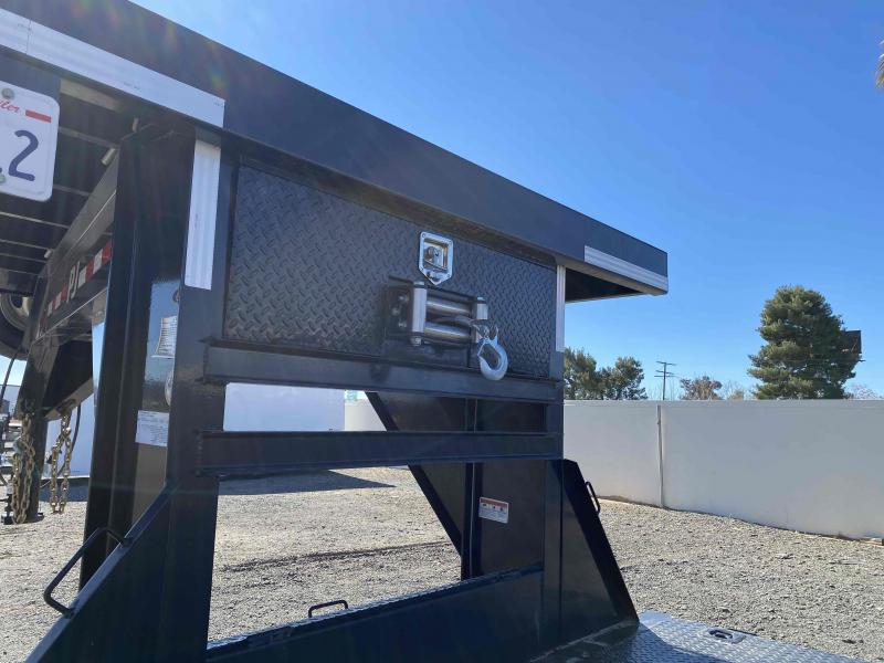2016 PJ Trailers FLATDECK WITH HYDRAULIC DOVE TAIL Equipment Trailer 2016 PJ Trailers FLATDECK WITH HYDRAULIC DOVE TAIL Equipment Trailer
