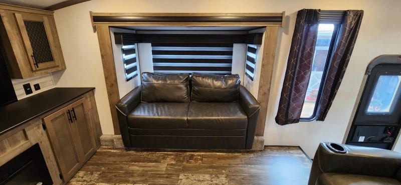 used Fifth Wheel Trailers Forest River Sabre for sale, in Deland, FL Thumbnail 12