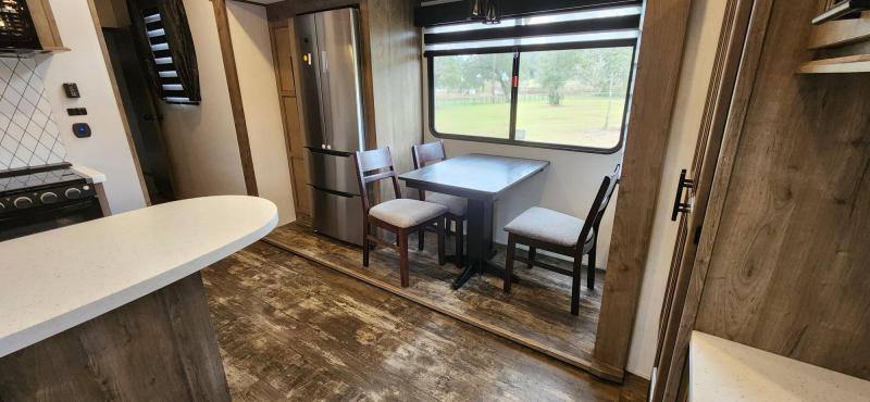 used Fifth Wheel Trailers Forest River Sabre for sale, in Deland, FL Thumbnail 6