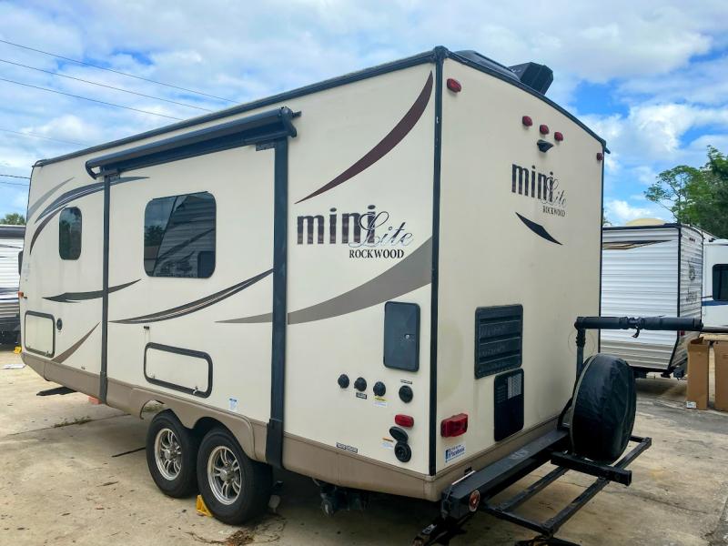 !!!PENDING SALE!!! 2017 Forest River Rockwood Mini Lite 2104S Travel
