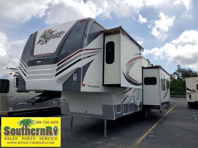 2009 Fleetwood Terry 305RLTS Fifth Wheel Campers RV 2009 Fleetwood Terry 305RLTS Fifth Wheel Campers RV