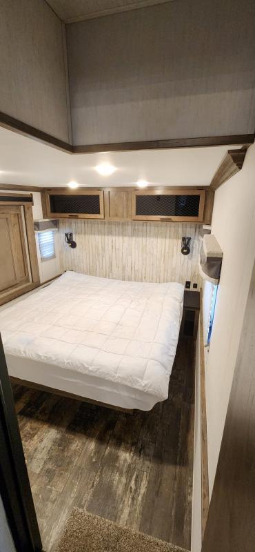 used Fifth Wheel Trailers Forest River Sabre for sale, in Deland, FL Thumbnail 13