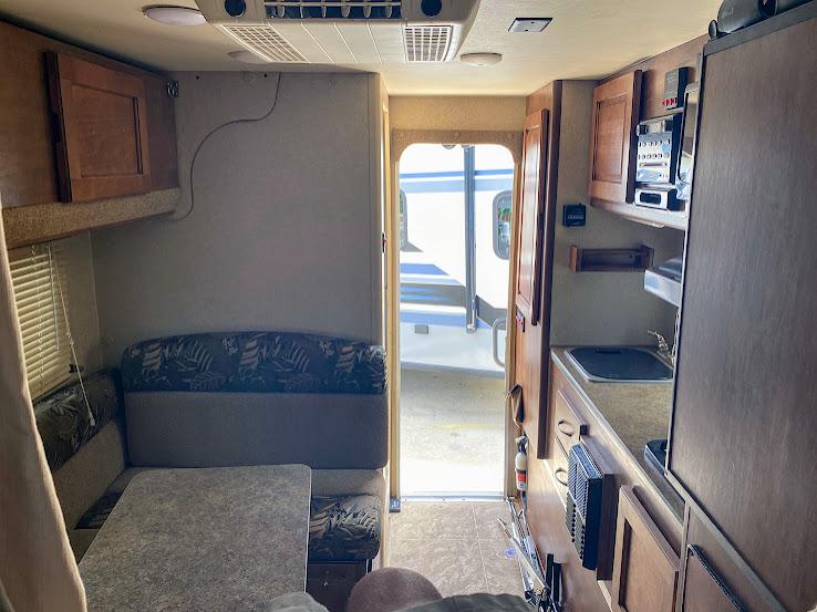 used Truck Bed Campers Lance Lance Truck Camper for sale, in Deland, FL Thumbnail 4