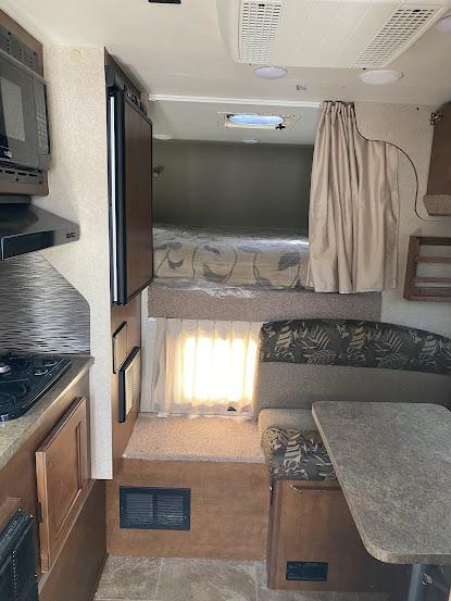 used Truck Bed Campers Lance Lance Truck Camper for sale, in Deland, FL Thumbnail 5