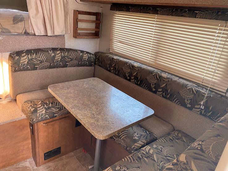 used Truck Bed Campers Lance Lance Truck Camper for sale, in Deland, FL Thumbnail 9