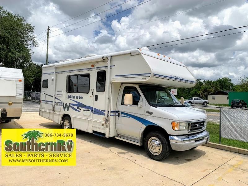 2003 Winnebago Minnie Winnie 24F DIESEL Class C 2003 Winnebago Minnie Winnie 24F DIESEL Class C