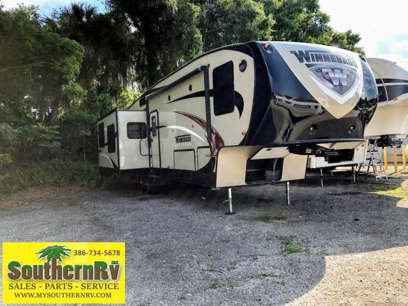 2015 Winnebago Latitude 36RK Fifth Wheel Campers RV 2015 Winnebago Latitude 36RK Fifth Wheel Campers RV