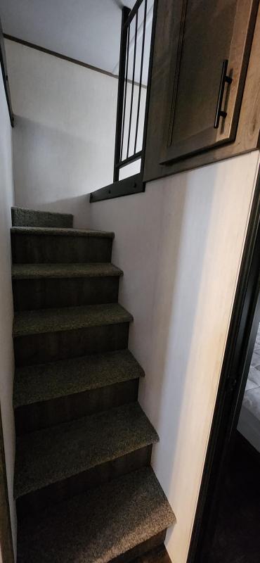 used Fifth Wheel Trailers Forest River Sabre for sale, in Deland, FL Thumbnail 17