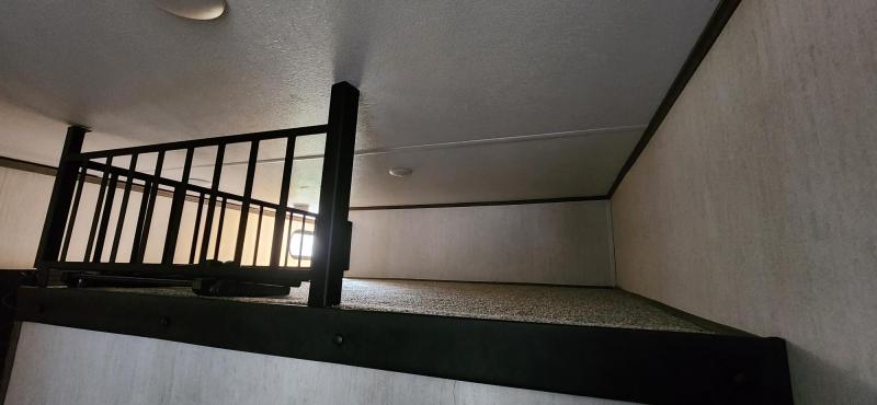 used Fifth Wheel Trailers Forest River Sabre for sale, in Deland, FL Thumbnail 16