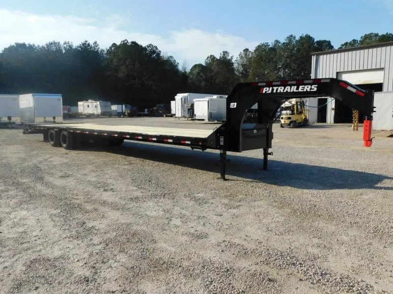 2026 PJ Trailers PJ Trailers LD 35+5 Dual Tandem Gooseneck with 10k Axles and Monster Ramps