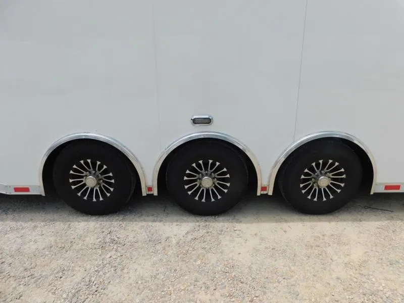 new Horse Trailers Haulmark  for sale, in Hope Mills, NC Thumbnail 7