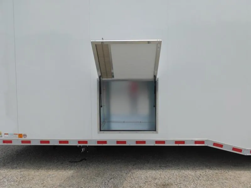 new Horse Trailers Haulmark  for sale, in Hope Mills, NC Thumbnail 9