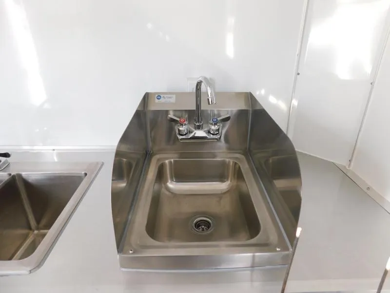 used Vending / Concession Trailers Covered Wagon Trailers  for sale, in Hope Mills, NC Thumbnail 14