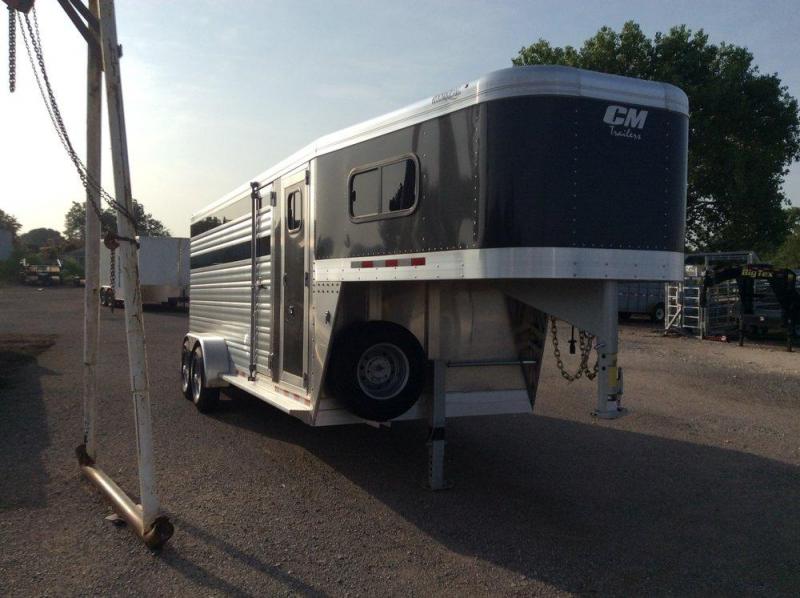 CM ALV 6.8 x 20 Stock Trailer CM ALV 6.8 x 20 Stock Trailer