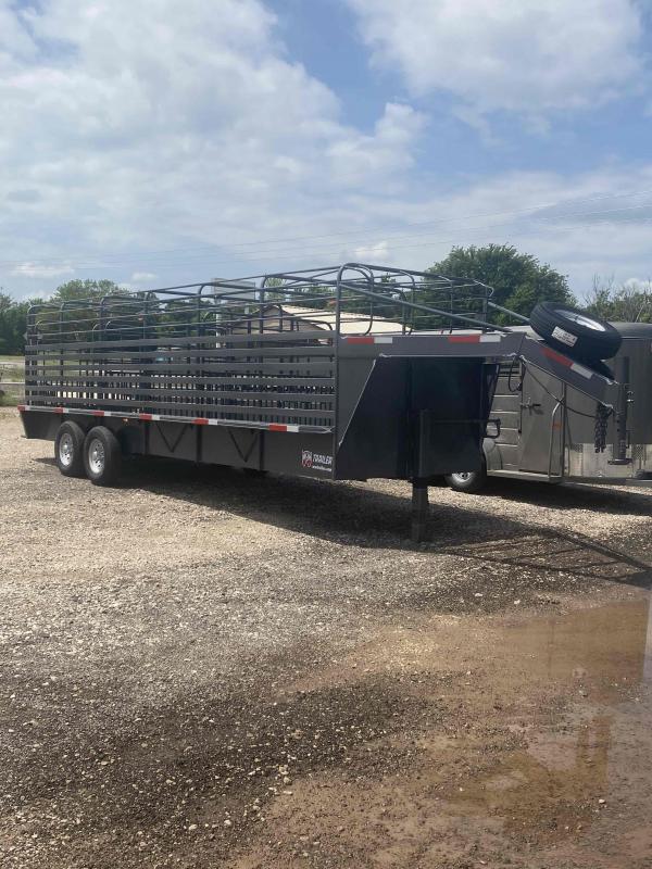2021 W-W Trailer ROUSTABOUT Livestock Trailer 2021 W-W Trailer ROUSTABOUT Livestock Trailer