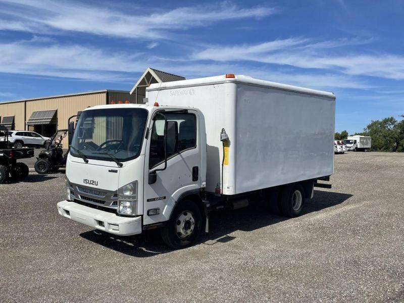 2016 Isuzu NPR 2016 Isuzu NPR
