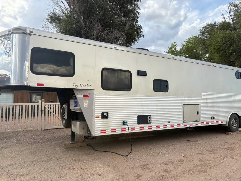 used Toy Haulers Sundowner Trailers Sundowner for sale, in Avondale, CO Thumbnail 2
