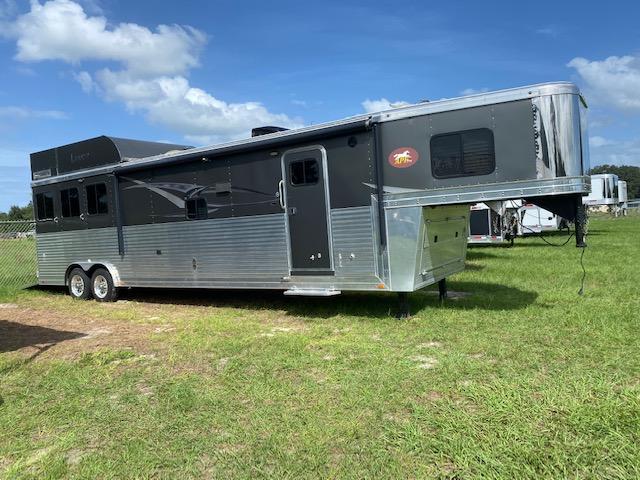 2015 Lakota Big Horn 3H 16' LQ Slide LOADED Horse Trailer 2015 Lakota Big Horn 3H 16' LQ Slide LOADED Horse Trailer