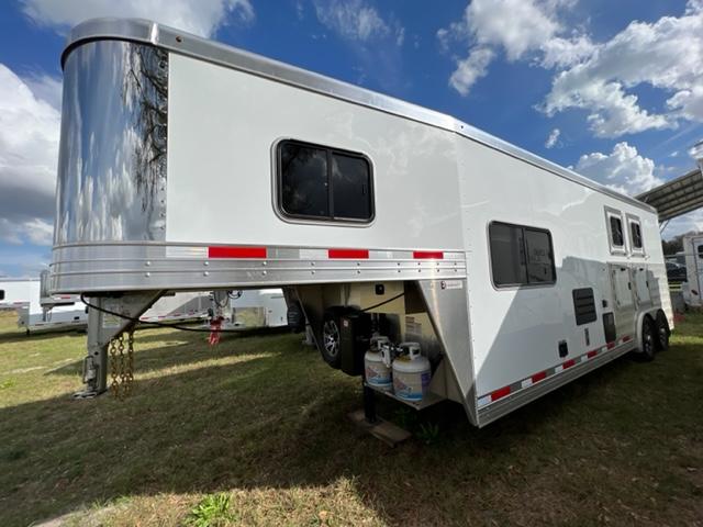 2023 Exiss Trailers 2023 Exiss Endeavor 8210 2H LQ IN STOCK Horse Trailer 2023 Exiss Trailers 2023 Exiss Endeavor 8210 2H LQ IN STOCK Horse Trailer