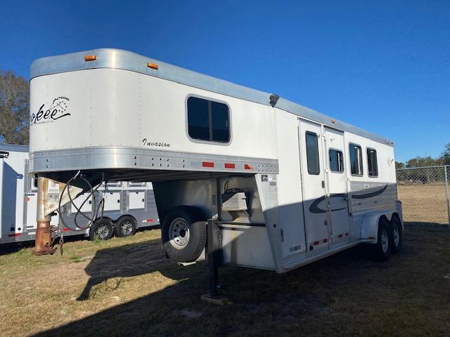 2005 Cherokee 3H GN Horse Trailer 2005 Cherokee 3H GN Horse Trailer