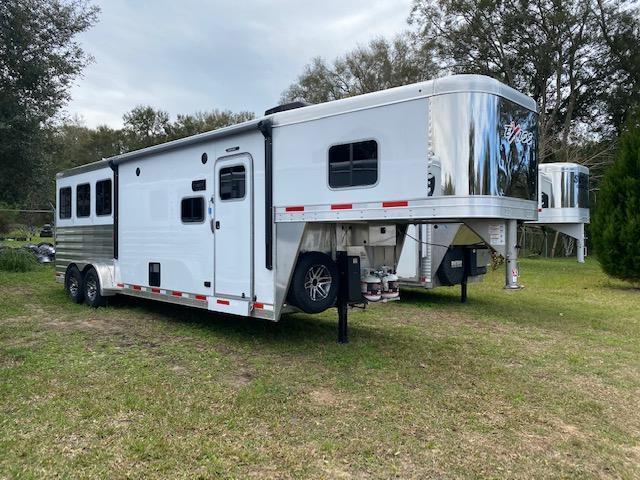 2022 Exiss Escape 3H 10.5' LQ Horse Trailer 2022 Exiss Escape 3H 10.5' LQ Horse Trailer