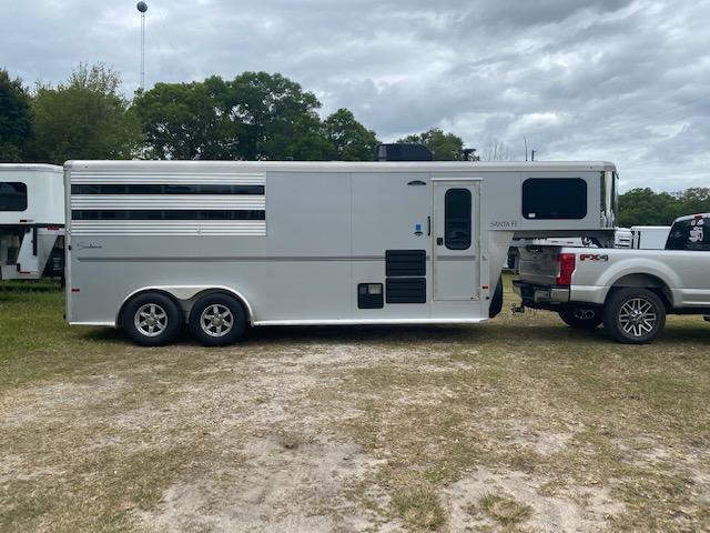 2020 Sundowner Trailers Santa Fe 6906 3H LQ Horse Trailer 2020 Sundowner Trailers Santa Fe 6906 3H LQ Horse Trailer