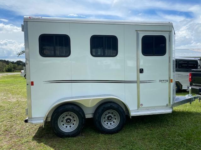 2021 Frontier Strider 2H BP Horse Trailer 2021 Frontier Strider 2H BP Horse Trailer