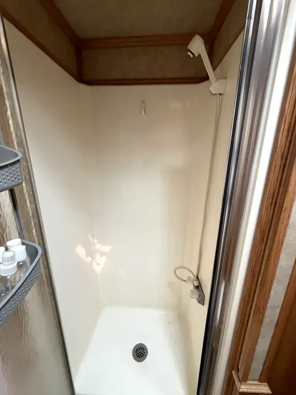 used Horse Trailers Featherlite  for sale, in Acampo, CA Thumbnail 6