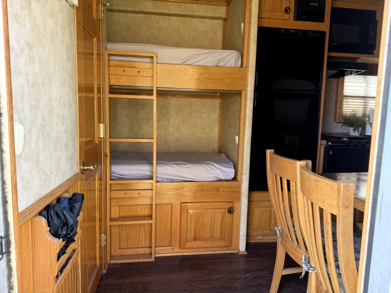 used Horse Trailers Featherlite  for sale, in Acampo, CA Thumbnail 10