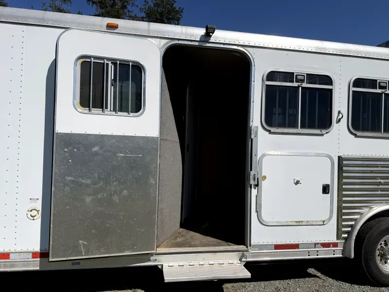used Horse Trailers Featherlite  for sale, in Acampo, CA Thumbnail 7
