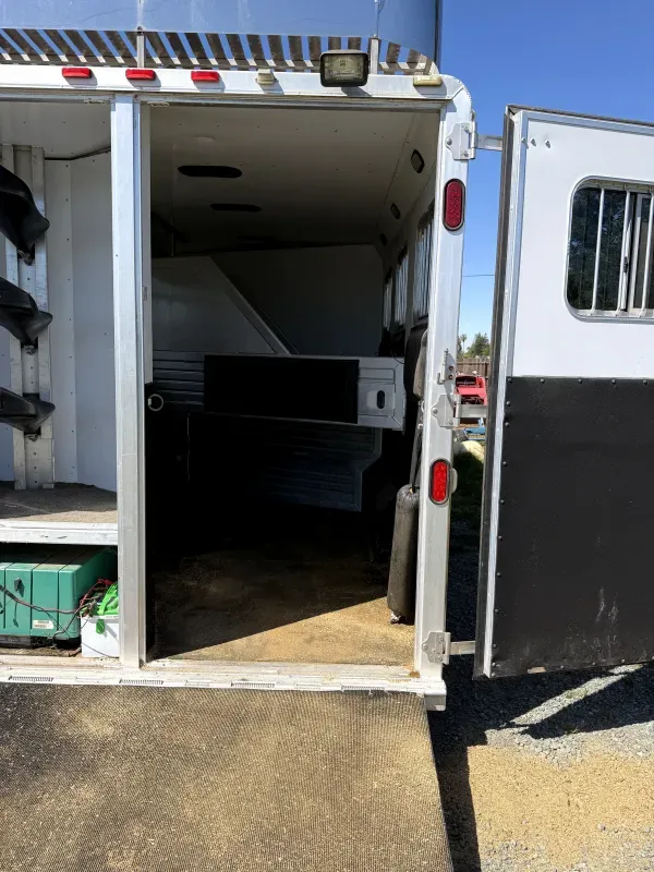 used Horse Trailers Featherlite  for sale, in Acampo, CA Thumbnail 16