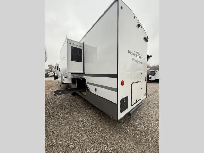 new Fifth Wheel Trailers Forest River  for sale, in Pikeville, KY Thumbnail 6
