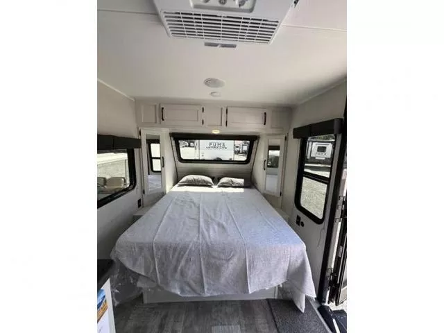 new Travel Trailers Palomino  for sale, in Pikeville, KY Thumbnail 8