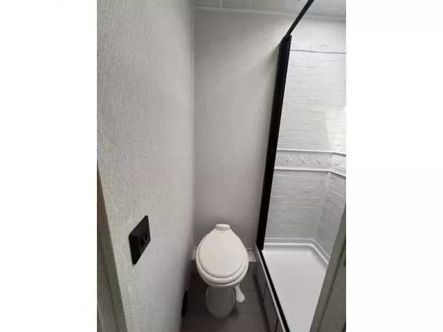 new Camper / RV East To West  for sale, in Pikeville, KY Thumbnail 16