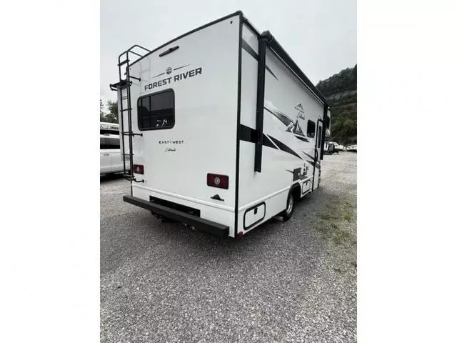 new Camper / RV East To West  for sale, in Pikeville, KY Thumbnail 5