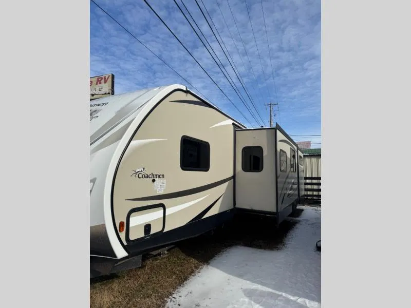 used Travel Trailers Coachmen  for sale, in Pikeville, KY Thumbnail 4