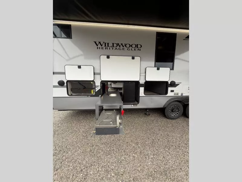 new Fifth Wheel Trailers Forest River  for sale, in Pikeville, KY Thumbnail 3