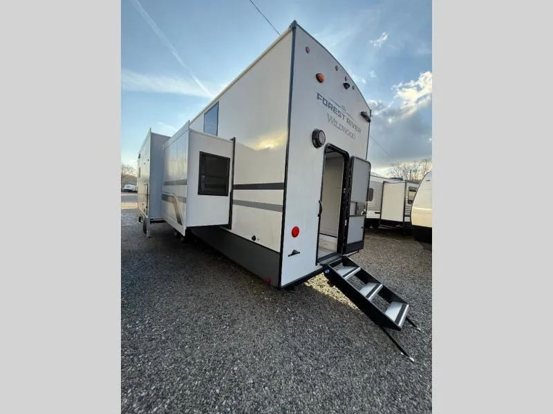 new Fifth Wheel Trailers Forest River  for sale, in Pikeville, KY Thumbnail 7