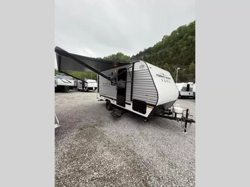 2025 Palomino Puma Camping Edition 16BHCE