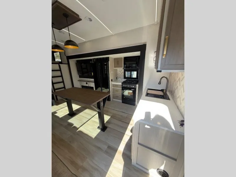 new Fifth Wheel Trailers Forest River  for sale, in Pikeville, KY Thumbnail 9