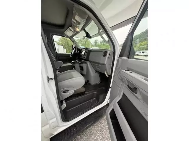 new Camper / RV East To West  for sale, in Pikeville, KY Thumbnail 9