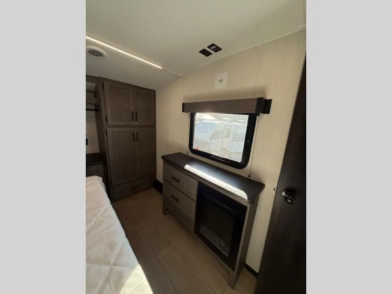 new Fifth Wheel Trailers Forest River  for sale, in Pikeville, KY Thumbnail 28