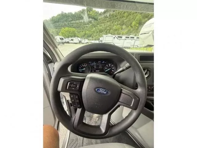 new Camper / RV East To West  for sale, in Pikeville, KY Thumbnail 7